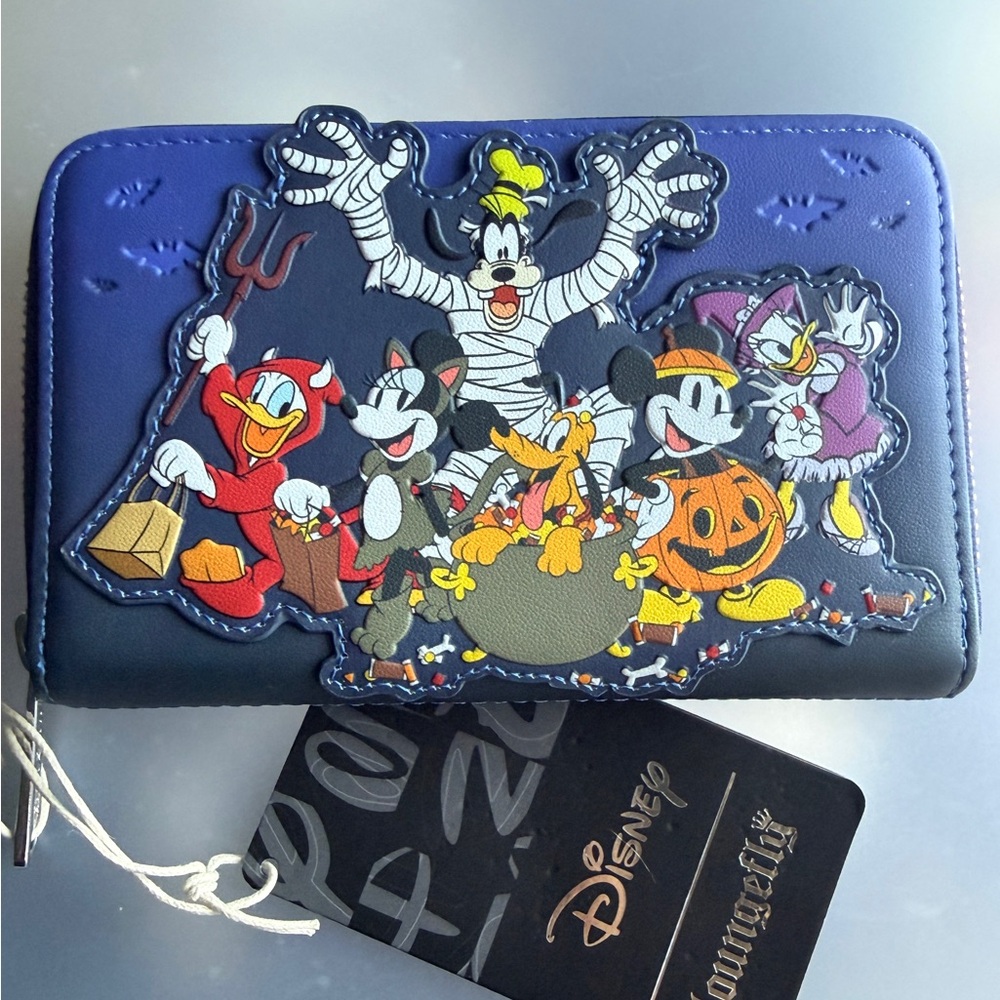 Loungefly Disney  Mickey and Friendly Halloween Wallet NWT